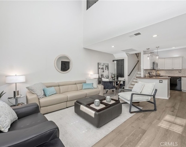 5101 Tortuga Drive - Photo Thumbnail 2