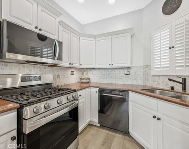 5101 Tortuga Drive - Photo Thumbnail 5