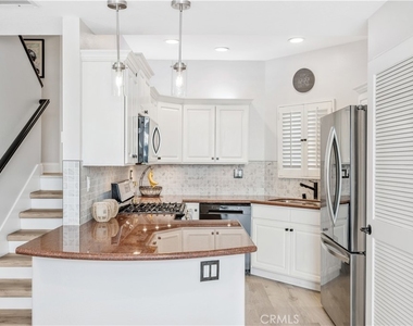 5101 Tortuga Drive - Photo Thumbnail 6