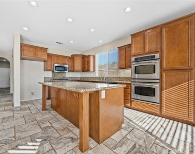 28365 Little Lake Court - Photo Thumbnail 7