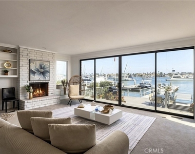 1214 E Balboa Boulevard - Photo Thumbnail 7
