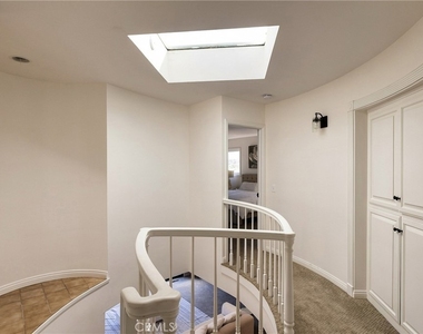 1214 E Balboa Boulevard - Photo Thumbnail 18
