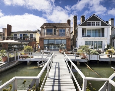 1214 E Balboa Boulevard - Photo Thumbnail 39