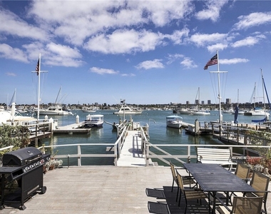 1214 E Balboa Boulevard - Photo Thumbnail 2