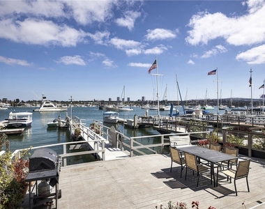1214 E Balboa Boulevard - Photo Thumbnail 41
