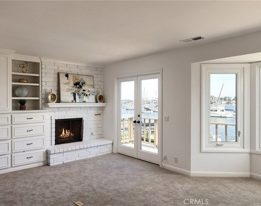 1214 E Balboa Boulevard - Photo Thumbnail 22