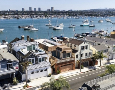 1214 E Balboa Boulevard - Photo Thumbnail 4