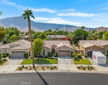 60585 Desert Rose Drive - Photo Thumbnail 31