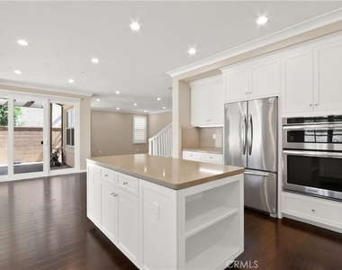 73 Nassau - Photo Thumbnail 15