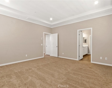 73 Nassau - Photo Thumbnail 24