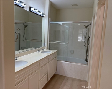 2692 Dunstan - Photo Thumbnail 23