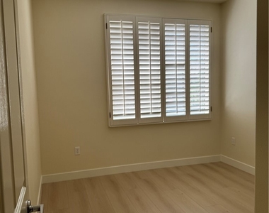 2692 Dunstan - Photo Thumbnail 5