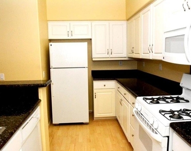 12364 Carmel Country Road - Photo Thumbnail 4