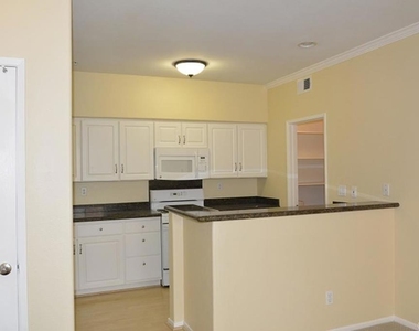 12364 Carmel Country Road - Photo Thumbnail 3