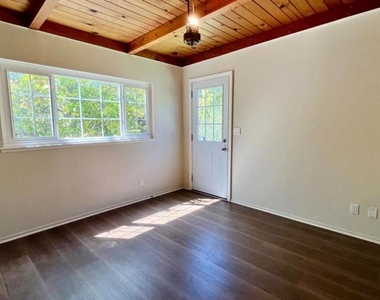 25 Elder Avenue - Photo Thumbnail 12