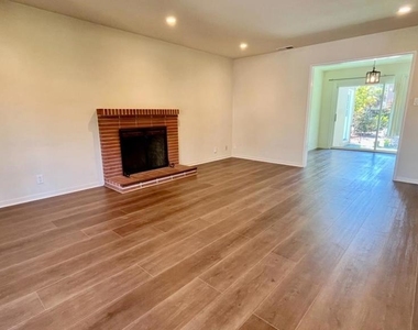 25 Elder Avenue - Photo Thumbnail 4