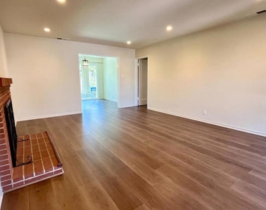 25 Elder Avenue - Photo Thumbnail 5