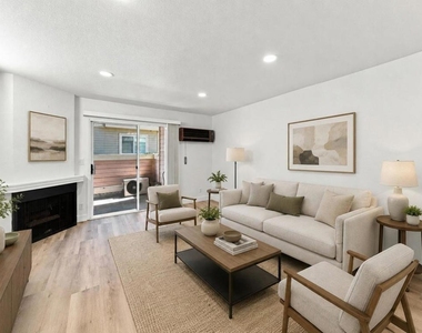 2695 Somerset Park Circle - Photo Thumbnail 13