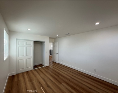 2808 Exposition Pl - Photo Thumbnail 10