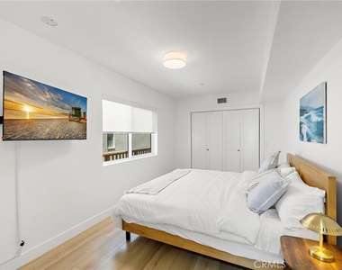 1045 Gaviota Drive - Photo Thumbnail 13