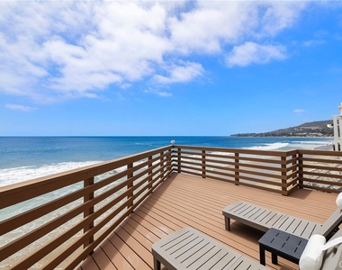 1045 Gaviota Drive - Photo Thumbnail 8