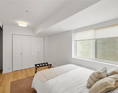 1045 Gaviota Drive - Photo Thumbnail 23