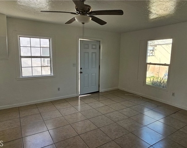 4006 Rubidoux - Photo Thumbnail 3