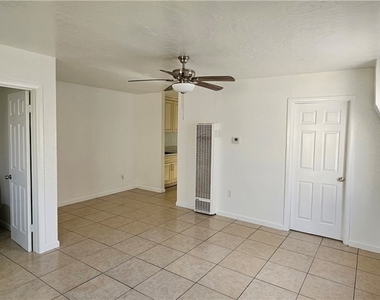 4006 Rubidoux - Photo Thumbnail 6