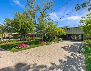 15 Oak - Photo Thumbnail 21