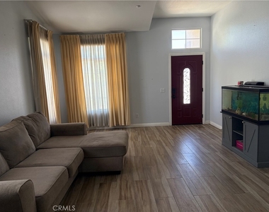 3390 Cambria Court - Photo Thumbnail 5