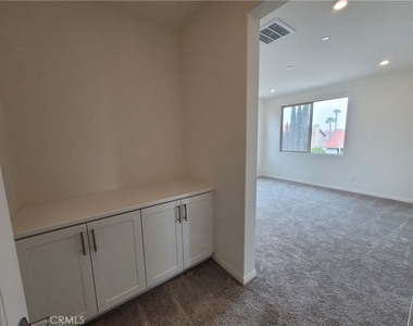 1956 S Hartford Place - Photo Thumbnail 11