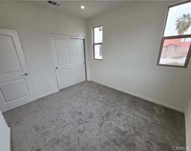 1956 S Hartford Place - Photo Thumbnail 15