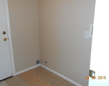 9058 Harvard Avenue - Photo Thumbnail 11
