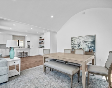 1252 Cordova - Photo Thumbnail 5