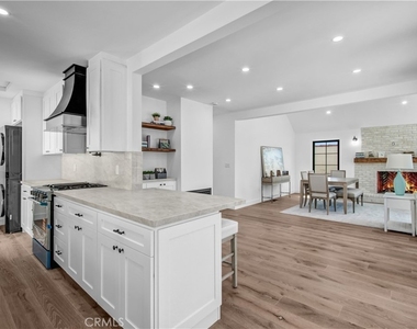 1252 Cordova - Photo Thumbnail 14