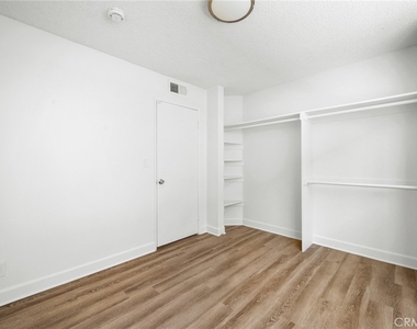 1142 Stanley Avenue - Photo Thumbnail 18