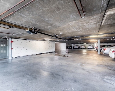 1142 Stanley Avenue - Photo Thumbnail 23