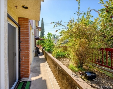 918 E Harvard Street - Photo Thumbnail 15