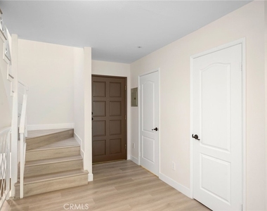 918 E Harvard Street - Photo Thumbnail 28