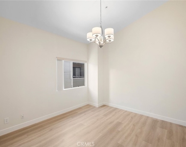 918 E Harvard Street - Photo Thumbnail 13