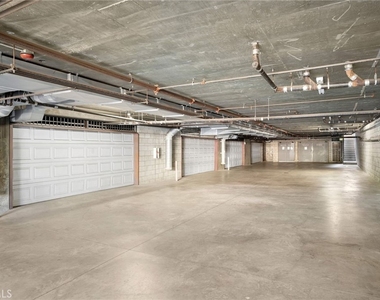 918 E Harvard Street - Photo Thumbnail 21