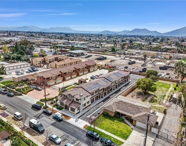 16385 Valencia Avenue - Photo Thumbnail 30