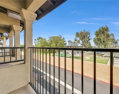 16385 Valencia Avenue - Photo Thumbnail 18