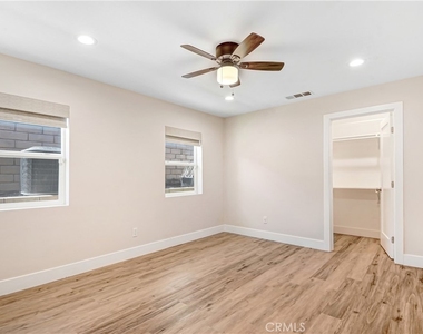 1913 N Vallejo Way - Photo Thumbnail 6