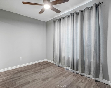 3700 Mountain Avenue - Photo Thumbnail 6