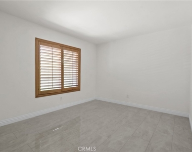 7059 Pozallo Place - Photo Thumbnail 16