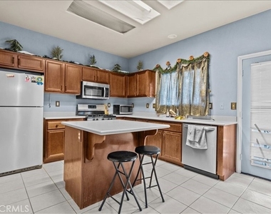 13541 Princeton - Photo Thumbnail 6