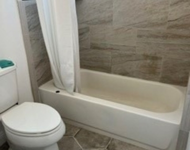 1473 S Rebecca Street S - Photo Thumbnail 10