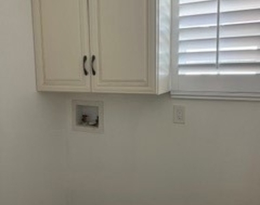 1473 S Rebecca Street S - Photo Thumbnail 11