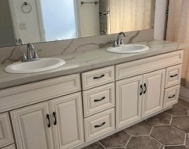 1473 S Rebecca Street S - Photo Thumbnail 5